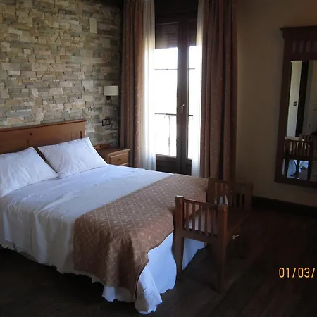 Hotel El Cason De Poemas Grajera